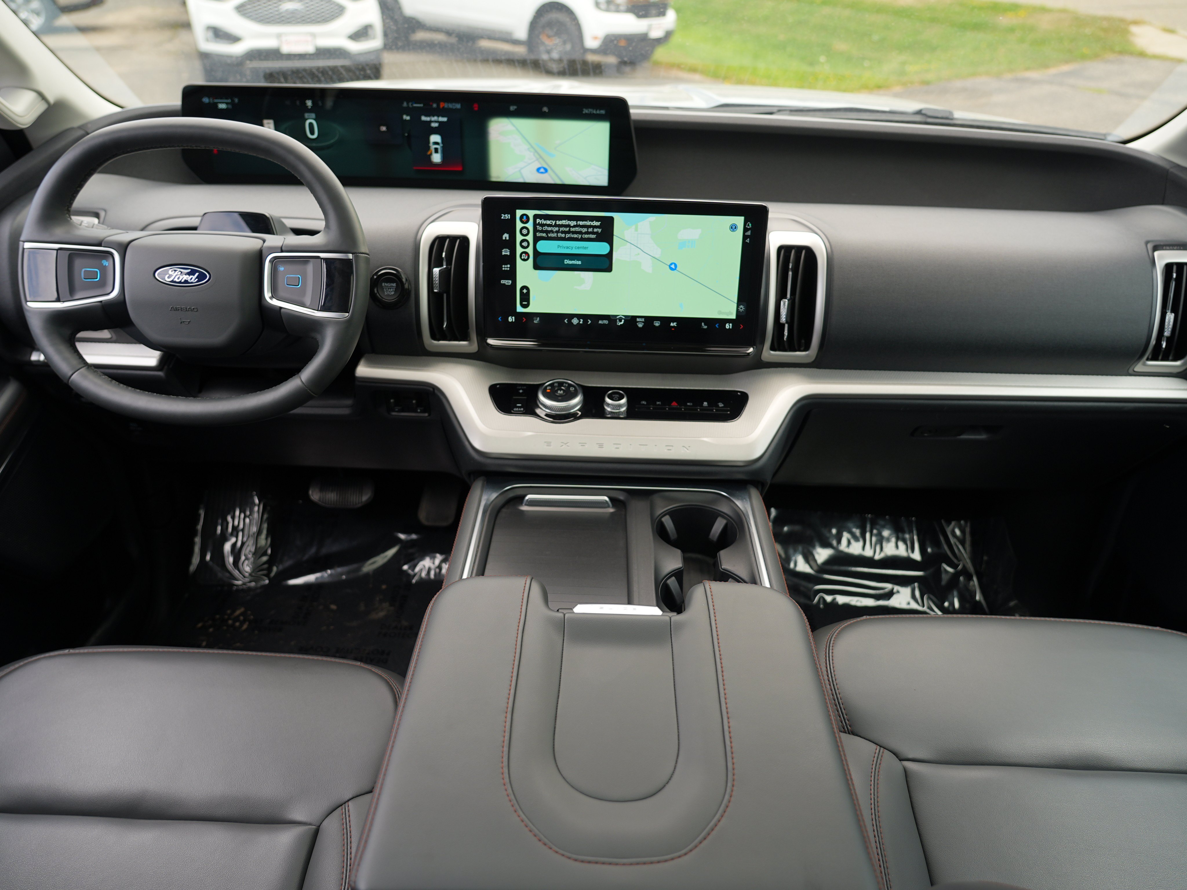 Used 2025 Ford Expedition Active AWD/4WD image 27