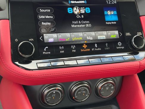 Certified 2024 Nissan Z Performance w/ Floor Mat Package image 22