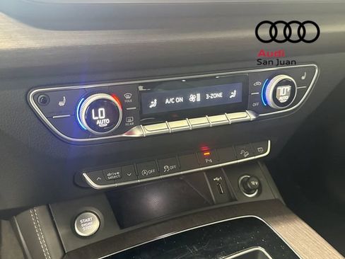 Used 2022 Audi Q5 2.0T Premium Plus w/ Premium Plus Package AWD/4WD image 19