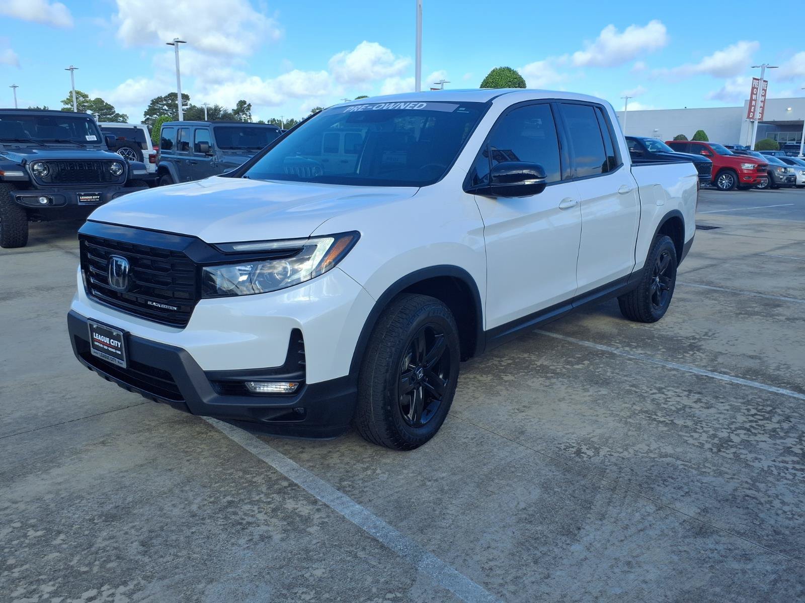 Used 2023 Honda Ridgeline Black Edition image 3