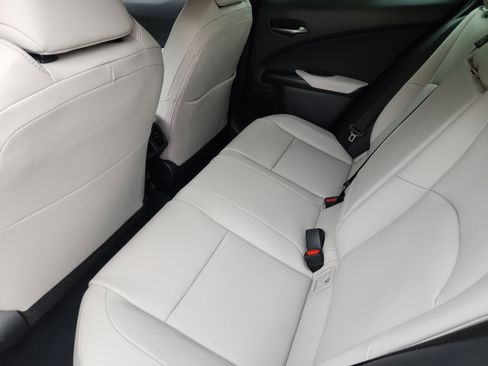 New 2026 Lexus UX 300h FWD image 19