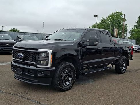 Certified 2023 Ford F250 Lariat w/ Lariat Ultimate Package AWD/4WD image 3