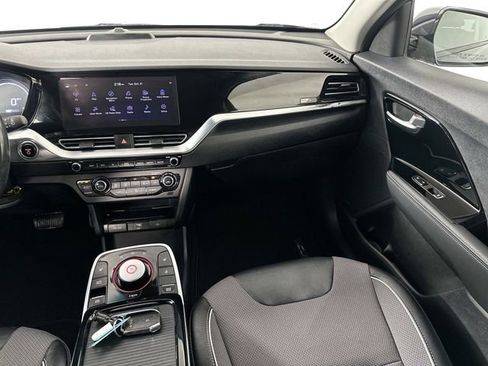 Used 2022 Kia Niro EX w/ Cold Weather Package image 28