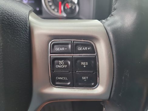 Used 2016 RAM 1500 Laramie w/ Convenience Group AWD/4WD image 32