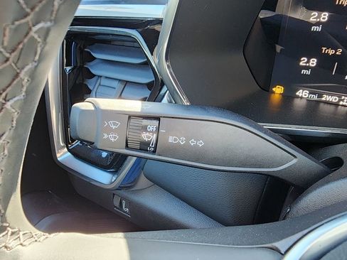 New 2026 GMC Canyon Elevation w/ Convenience Package image 21