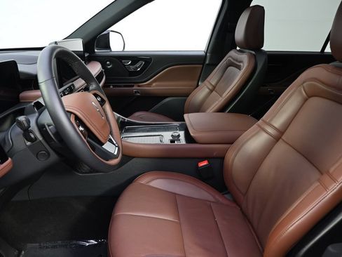 New 2026 Lincoln Aviator Reserve w/ Jet Appearance Package AWD/4WD image 13