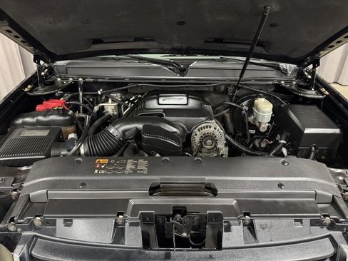 Used 2011 GMC Yukon SLT w/ SLT-2 Equipment Package image 33