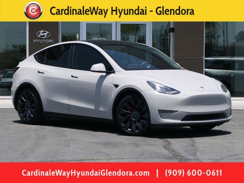 Used 2021 Tesla Model Y Performance AWD/4WD image 1