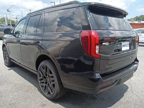 New 2026 Ford Expedition Platinum w/ Stealth Performance Package AWD/4WD image 5