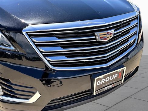 Used 2017 Cadillac XT5 FWD image 28