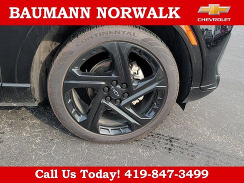 Used 2025 Chevrolet Equinox EV RS FWD image 9