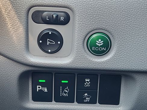 Used 2017 Honda Pilot Touring image 22