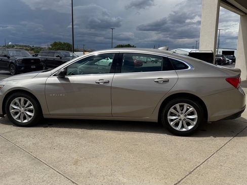 Used 2025 Chevrolet Malibu LT FWD image 6