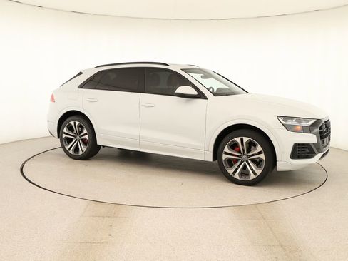 Used 2019 Audi Q8 Premium Plus w/ Premium Plus AWD/4WD image 8