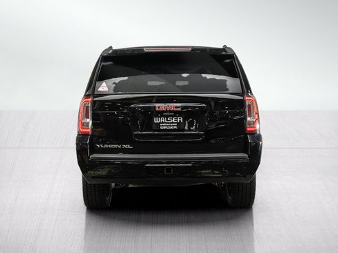 Used 2019 GMC Yukon XL SLT AWD/4WD image 4