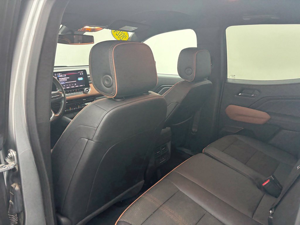 Used 2024 GMC Canyon AT4 w/ Technology Package AWD/4WD image 34
