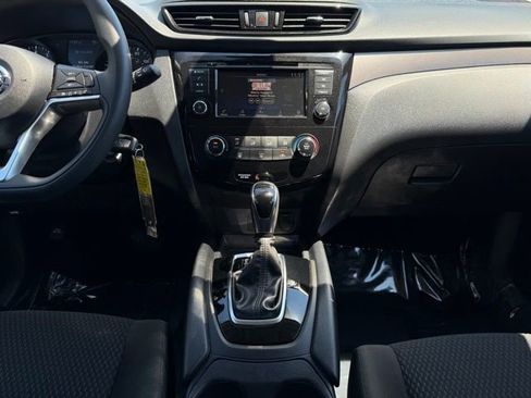 Used 2022 Nissan Rogue Sport S AWD/4WD image 13