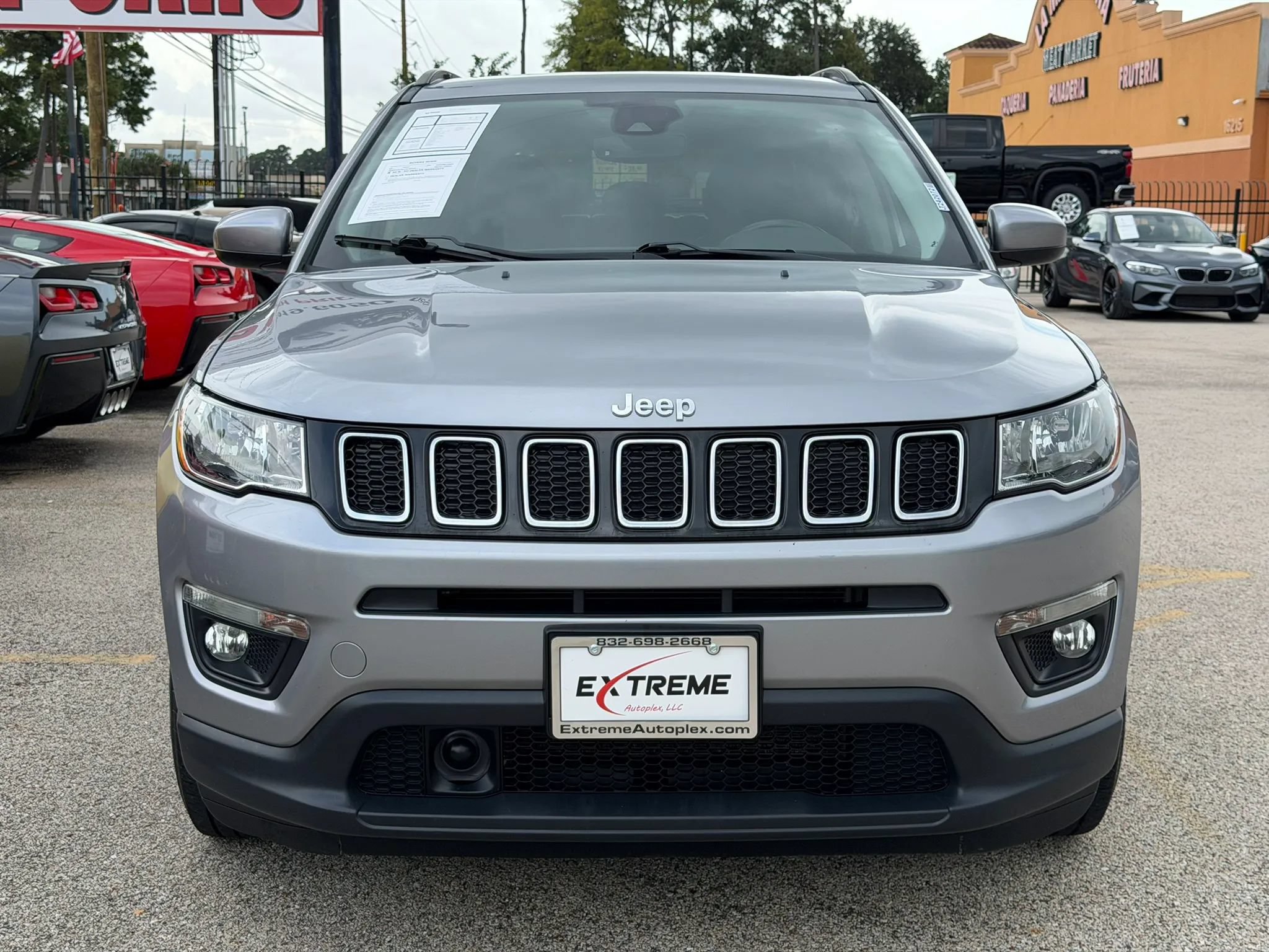 Used 2020 Jeep Compass Latitude FWD image 2