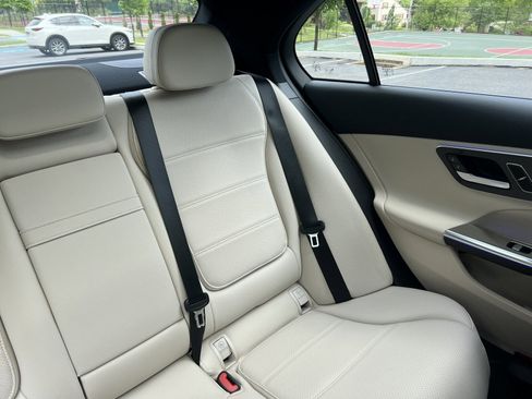 Used 2022 Mercedes-Benz C 300 4MATIC Sedan image 19