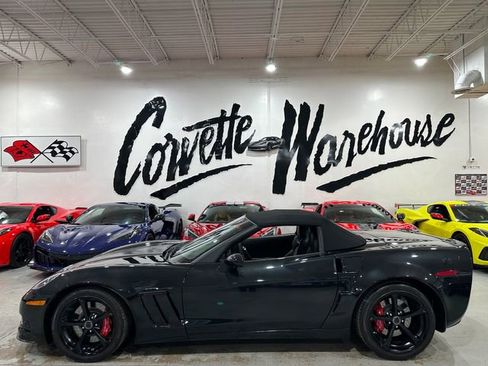 Used 2012 Chevrolet Corvette Grand Sport w/ 3LT Preferred Equipment Group RWD image 2