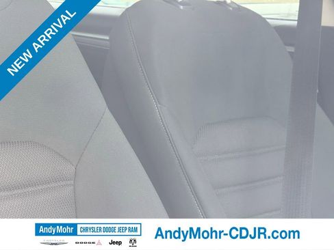 Used 2017 Ford Fusion SE w/ Fusion SE Technology Package FWD image 32