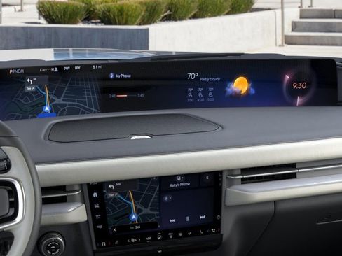 New 2026 Lincoln Navigator Reserve AWD/4WD image 14
