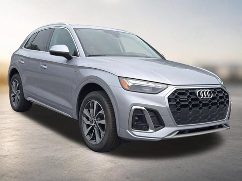 Used 2023 Audi Q5 2.0T Premium Plus w/ Premium Plus Package AWD/4WD image 5
