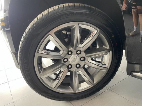 Used 2016 Chevrolet Tahoe LTZ image 12