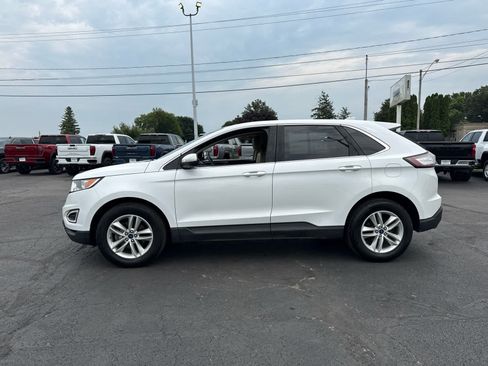 Used 2017 Ford Edge SEL w/ Equipment Group 201A FWD image 2