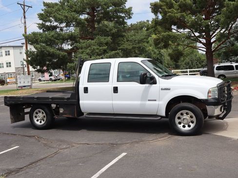 Used 2005 Ford F350 XL AWD/4WD image 2