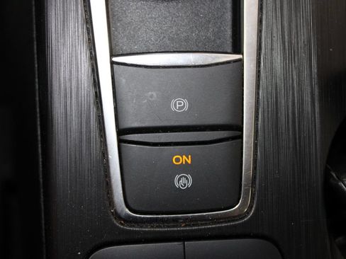 Used 2025 Ford Escape Active AWD/4WD image 28