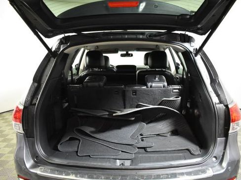 Used 2015 Nissan Pathfinder SL AWD/4WD image 32