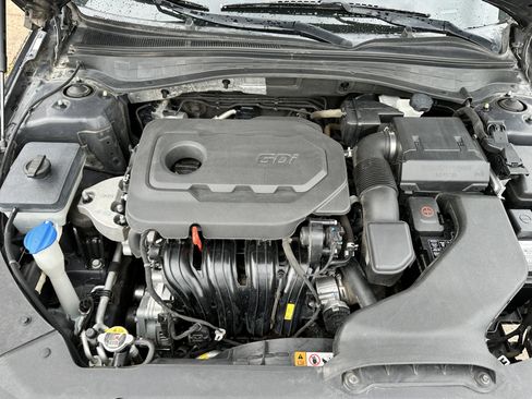 Used 2019 Kia Optima LX image 41