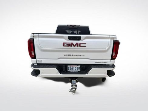Used 2022 GMC Sierra 2500 Denali w/ Denali Ultimate Package AWD/4WD image 7