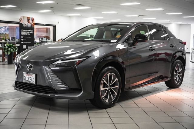 Certified 2023 Lexus RZ 450e Premium w/ Technology Package AWD/4WD image 3