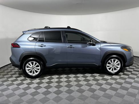 Used 2026 Toyota Corolla Cross LE FWD image 4