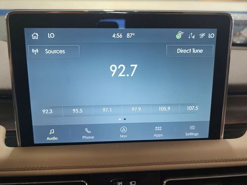 Used 2021 Lincoln Aviator Reserve w/ Elements Package Plus AWD/4WD image 8