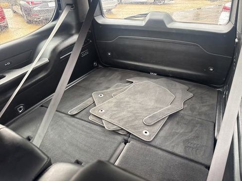 Used 2022 Jeep Wagoneer Series III image 32