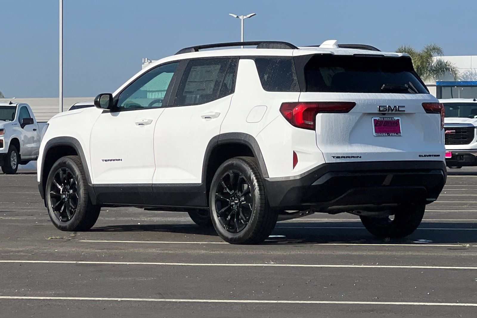 New 2026 GMC Terrain Elevation w/ Elevation Premium Package FWD image 7