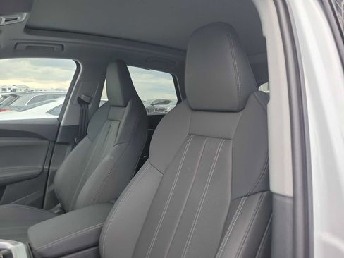 Certified 2025 Audi Q5 Premium Plus w/ Premium Plus AWD/4WD image 14