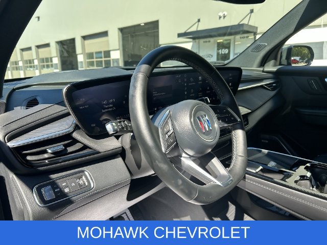 Used 2025 Buick Enclave Sport Touring w/ Power Package AWD/4WD image 10