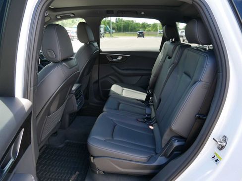 Used 2025 Audi Q7 2.0T Premium Plus w/ Premium Plus Package AWD/4WD image 10