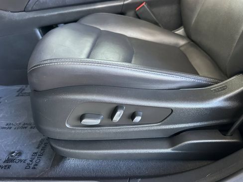 Used 2023 Cadillac XT5 Premium Luxury FWD image 13
