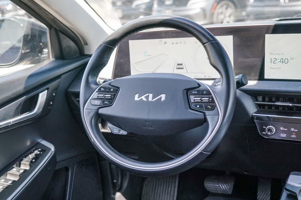 Used 2024 Kia EV6 Light RWD image 14