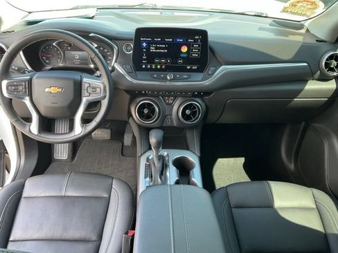 Used 2023 Chevrolet Blazer LT w/ Midnight/Sport Edition FWD image 4