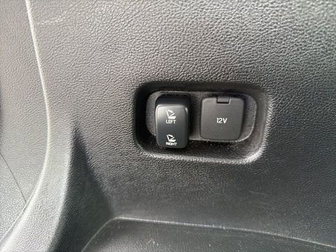 Used 2024 Ford Edge SEL image 12