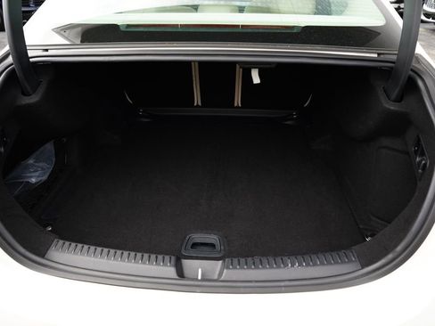 Used 2025 Mercedes-Benz E 350 4MATIC Sedan image 27