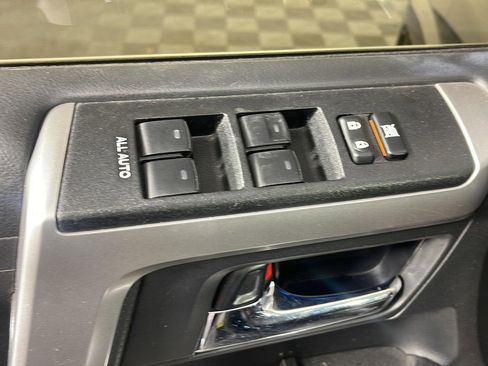 Used 2023 Toyota 4Runner Limited image 15