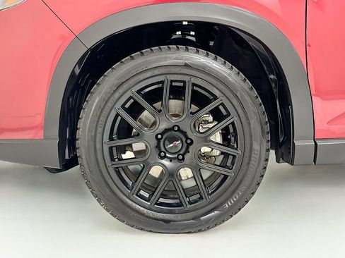 Used 2019 Subaru Forester Touring image 29