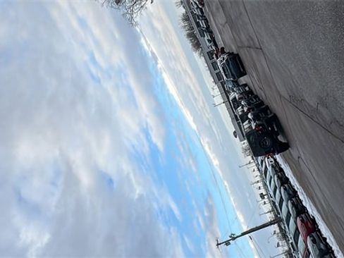 Certified 2021 Ford Explorer XLT w/ Equipment Group 202A image 31